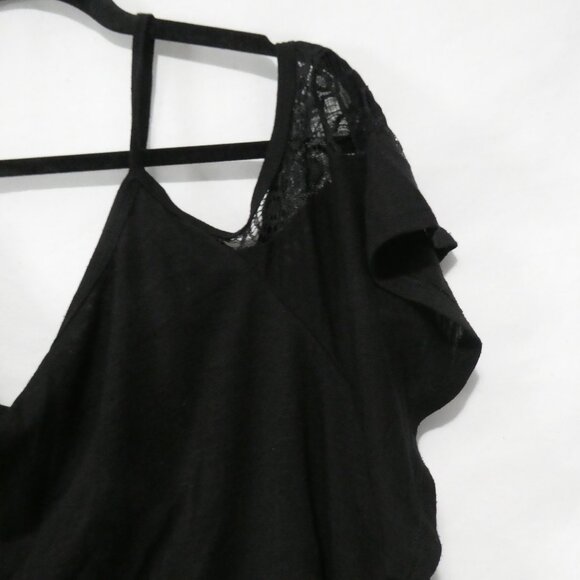 TORRID | size 1 | Chic Black Cold Shoulder Top - Picture 5 of 12